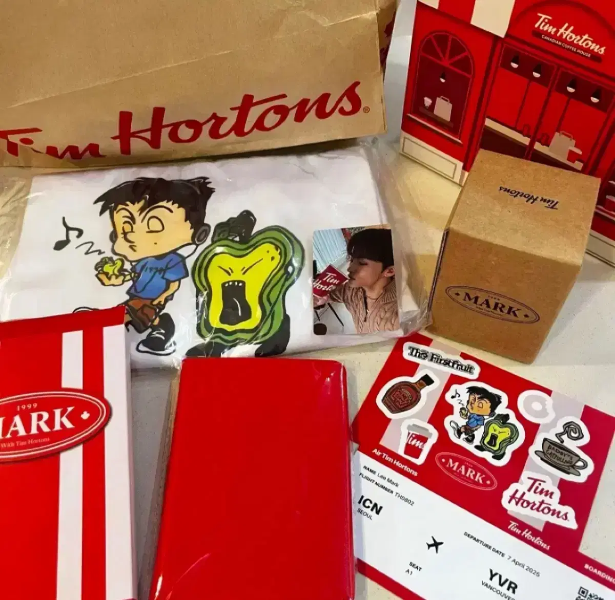 Tim Hortons Mark Donut Set Poca & Badge #NCT,#NCT마크,#팀홀튼